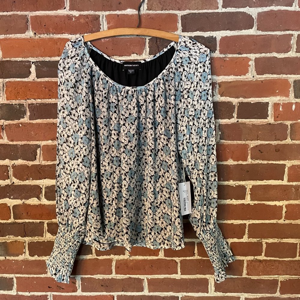 Fifteen Twenty Smocked Sleeve Top in Floral Print, NWT, size Medium